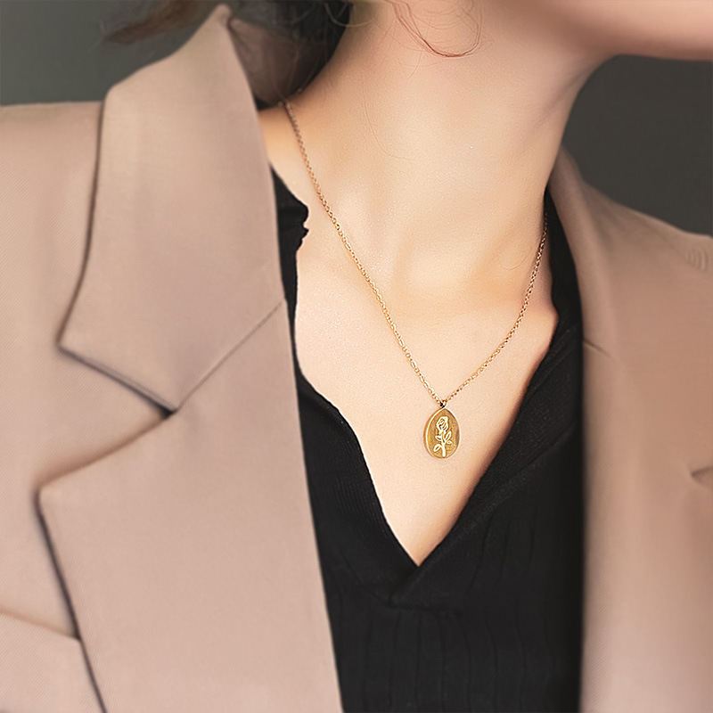 Rvs Kettingen Vrouwelijke Rose - Birth Flower Necklace recensie en prijs