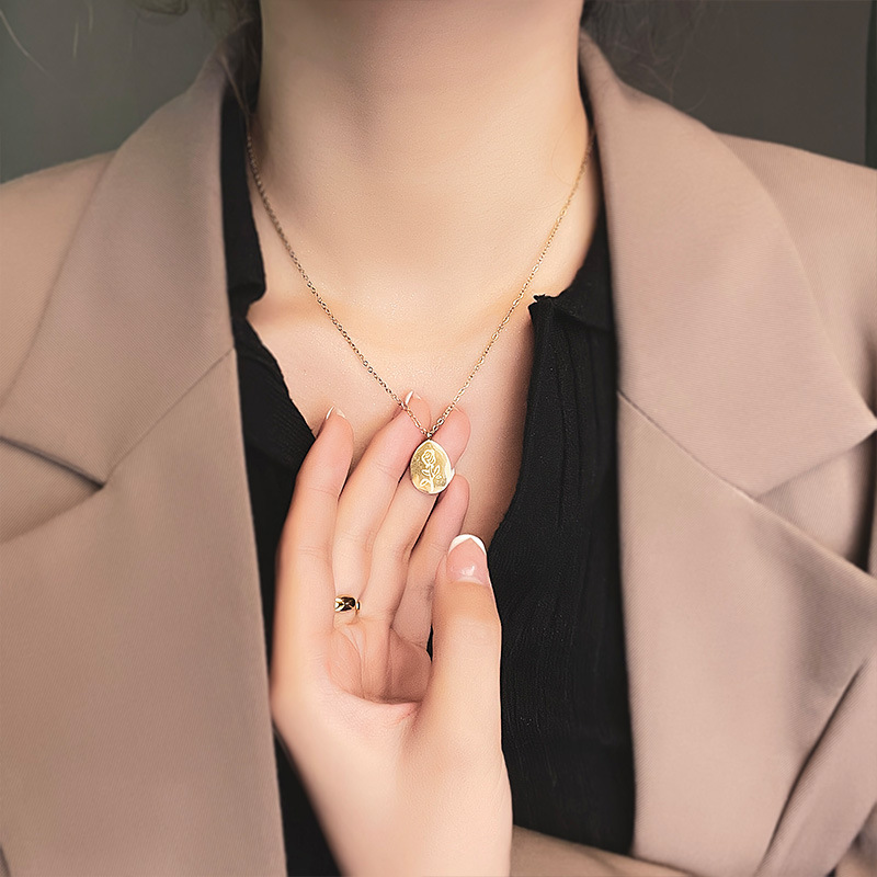 Rvs Kettingen Vrouwelijke Rose - Birth Flower Necklace recensie en prijs