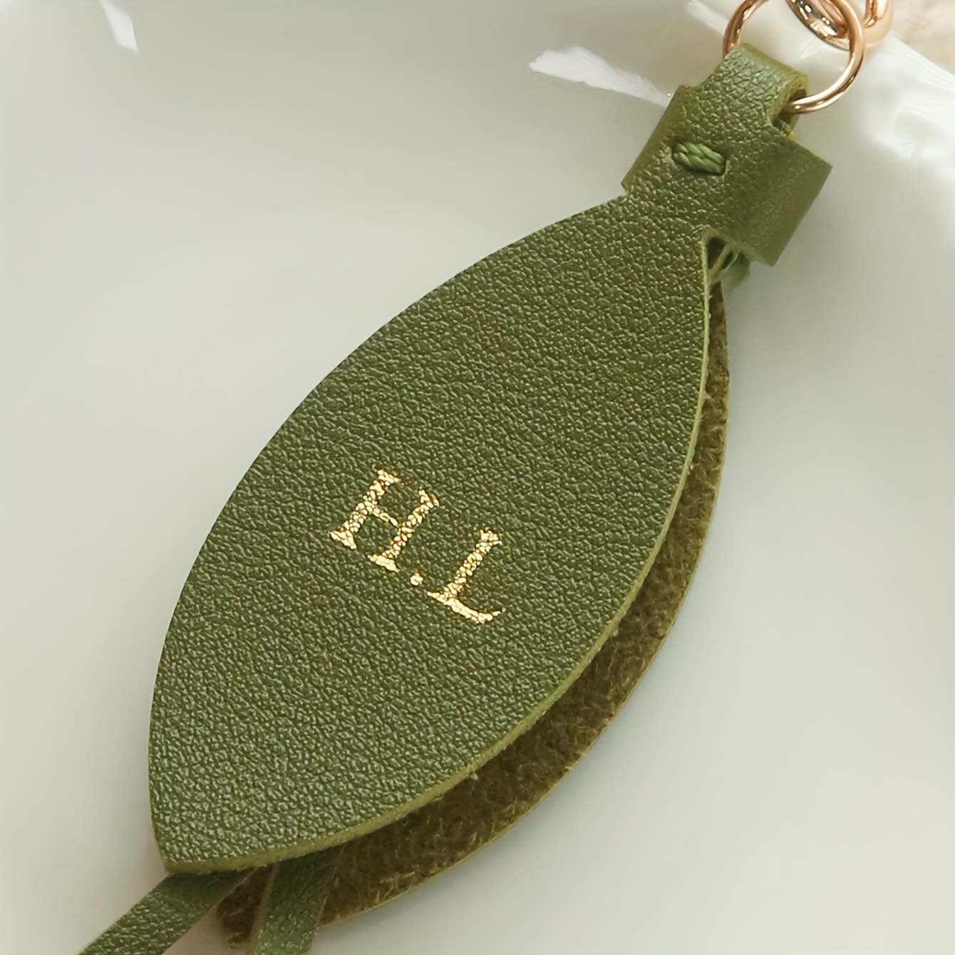 Gepersonaliseerde leren sleute - Monogram Keychain Leather recensie en prijs